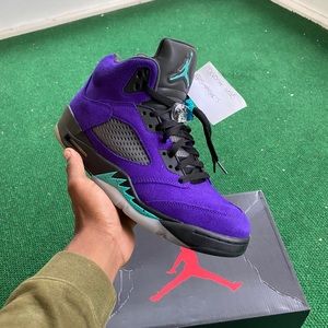 Jordan 5 grape alt